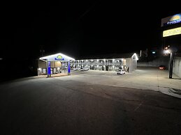 Days Inn by Wyndham Branson near Theatre District