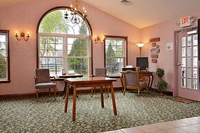 Our Guest Inn and Suites - Downtown