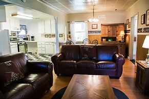 Sleepy Forest Cottages