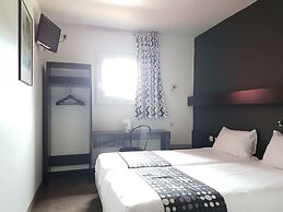 Brit Hotel Baillet en France