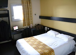 Brit Hotel Baillet en France