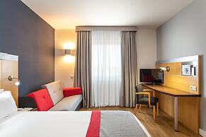 Holiday Inn Express Lisbon - Oeiras by IHG