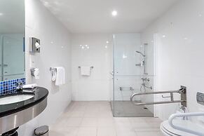 Holiday Inn Express Lisbon - Oeiras by IHG