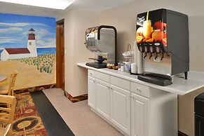 Captains Quarters Motel & Conference Center