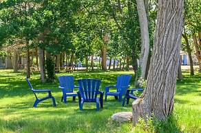 Captains Quarters Motel & Conference Center