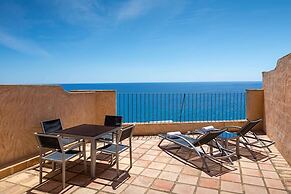 Occidental Pueblo Acantilado