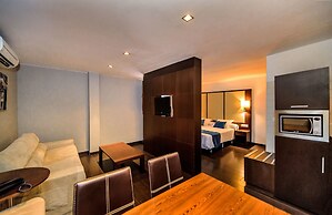 Occidental Pueblo Acantilado