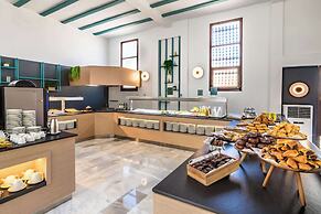 Occidental Pueblo Acantilado