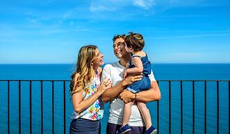 Occidental Pueblo Acantilado