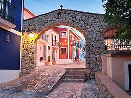 Occidental Pueblo Acantilado