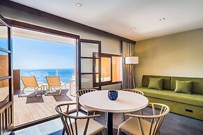 Occidental Pueblo Acantilado