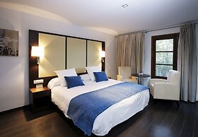 Occidental Pueblo Acantilado