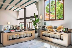 Occidental Pueblo Acantilado