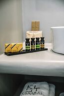 Kalisti Hotel & Suites