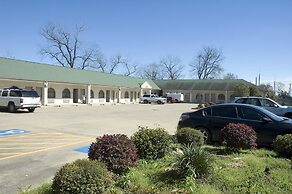 Budget Host, Hempstead Inn