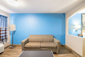 Super 8 by Wyndham San Antonio/Riverwalk Area