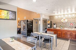 Super 8 by Wyndham San Antonio/Riverwalk Area