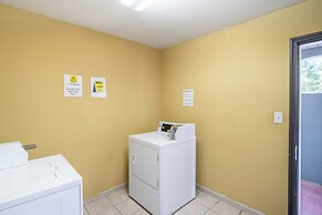 Super 8 by Wyndham San Antonio/Riverwalk Area