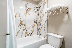 Super 8 by Wyndham San Antonio/Riverwalk Area