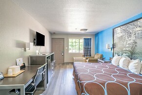 Super 8 by Wyndham San Antonio/Riverwalk Area