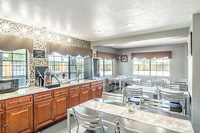 Super 8 by Wyndham San Antonio/Riverwalk Area