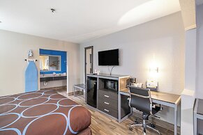 Super 8 by Wyndham San Antonio/Riverwalk Area