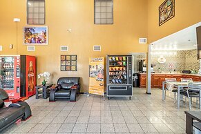 Super 8 by Wyndham San Antonio/Riverwalk Area