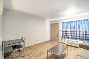 Super 8 by Wyndham San Antonio/Riverwalk Area