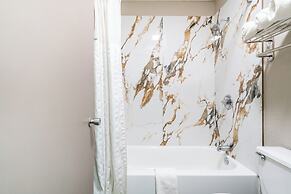 Super 8 by Wyndham San Antonio/Riverwalk Area