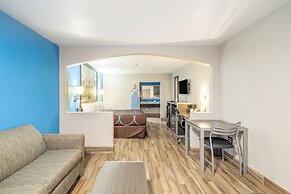 Super 8 by Wyndham San Antonio/Riverwalk Area