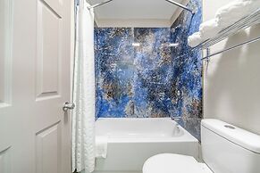 Super 8 by Wyndham San Antonio/Riverwalk Area