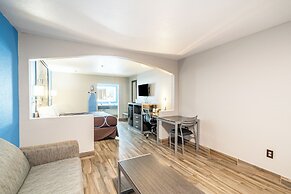 Super 8 by Wyndham San Antonio/Riverwalk Area