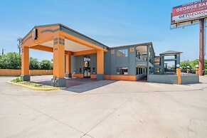 Super 8 by Wyndham San Antonio/Riverwalk Area