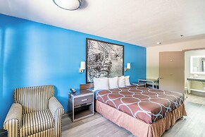 Super 8 by Wyndham San Antonio/Riverwalk Area