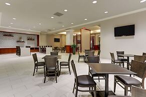 DoubleTree by Hilton St. Louis Forest Park