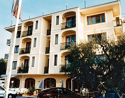 Johanna Park Hotel