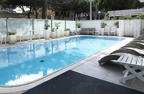 Hotel Club House