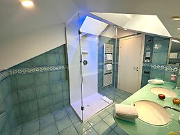 Hotel Club House