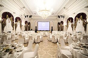 The Taleon Imperial Hotel