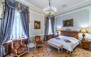 The Taleon Imperial Hotel