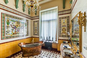 The Taleon Imperial Hotel