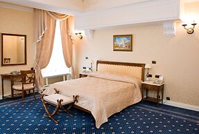 The Taleon Imperial Hotel