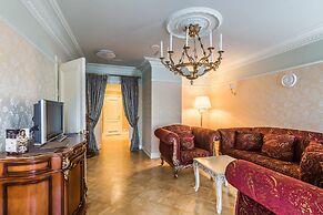 The Taleon Imperial Hotel