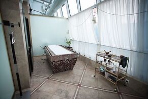 The Taleon Imperial Hotel