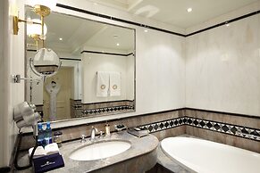 The Taleon Imperial Hotel