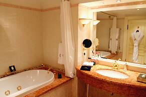 The Taleon Imperial Hotel