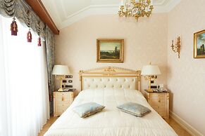 The Taleon Imperial Hotel