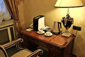 The Taleon Imperial Hotel