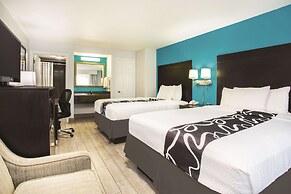 La Quinta Inn & Suites by Wyndham Oceanfront Daytona Beach