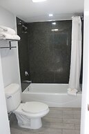 La Quinta Inn & Suites by Wyndham Oceanfront Daytona Beach